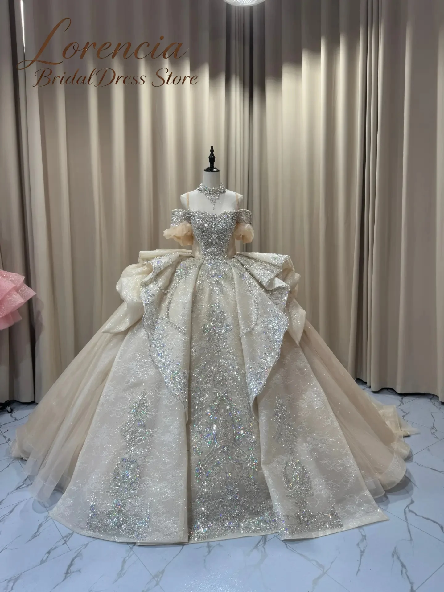 Off Shoulder Puff Sleeve Quinceanera Dresses Rhinestone Beaded Lace Glitter Princess Ball Gowns Customized Vestidos De 15 Anos