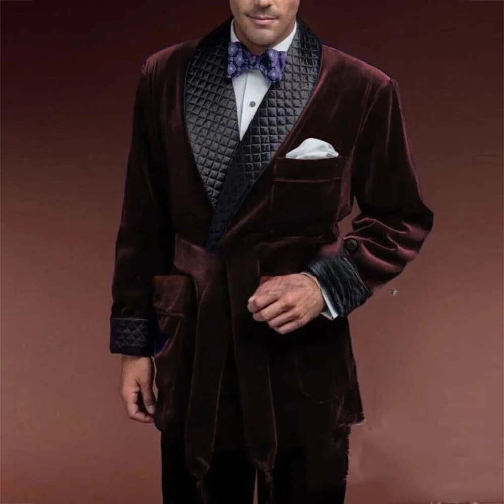 กํามะหยี่สีเขียวสูบบุหรี่แจ็คเก็ตสําหรับชายกับเข็มขัดสีดําLapel Prom Blazer Custom Made Man Dinner Evening Party Coat 2025