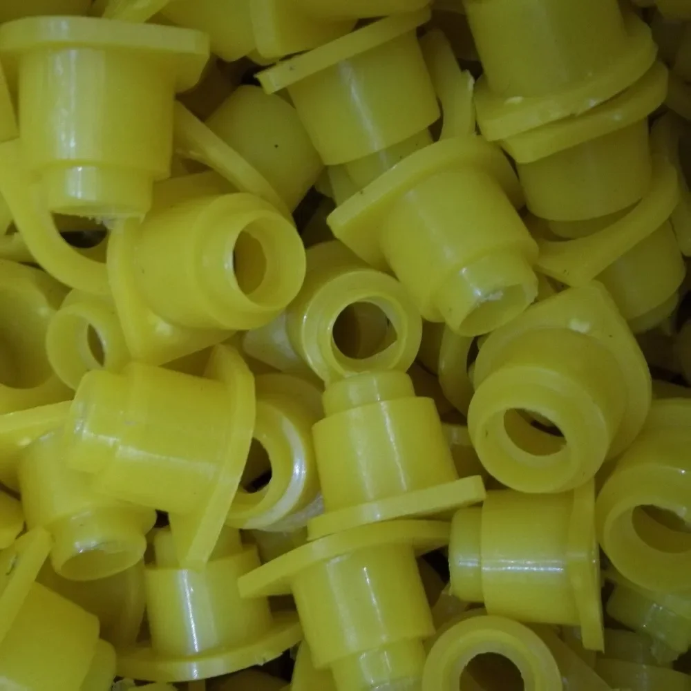 500/1000PCSBeekeeping Bee queen Cage Accessories Yellow Pedestal Guard Longwall Shield Queen Cage Cover Bee Tools 500 Pcs