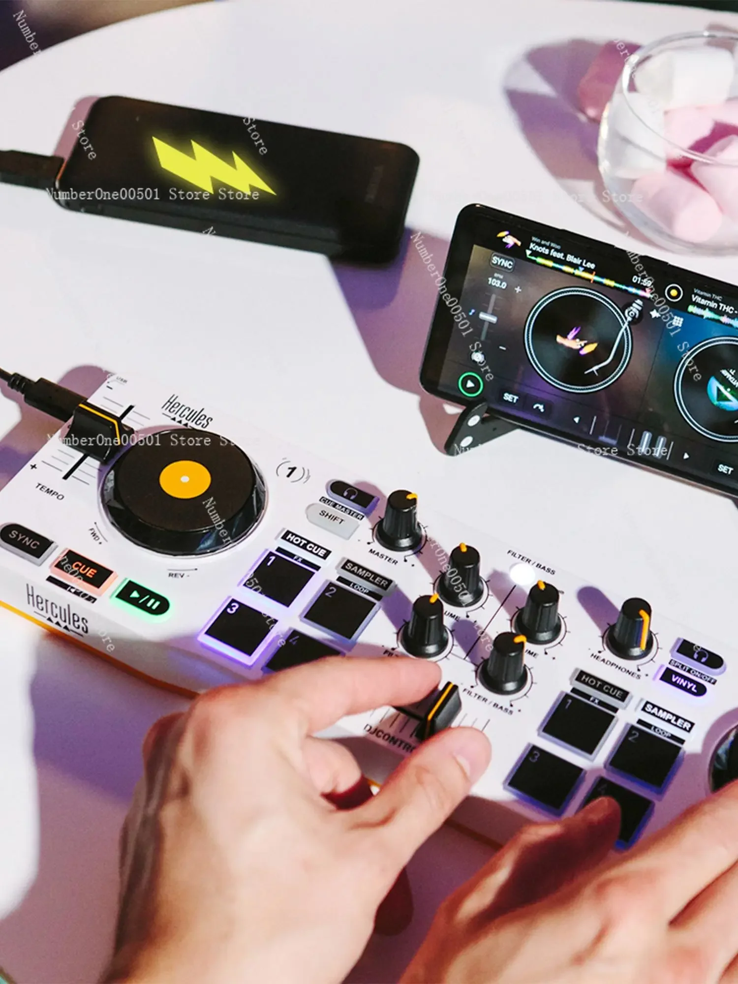 Digital DJ portable controller, entry-level disc player