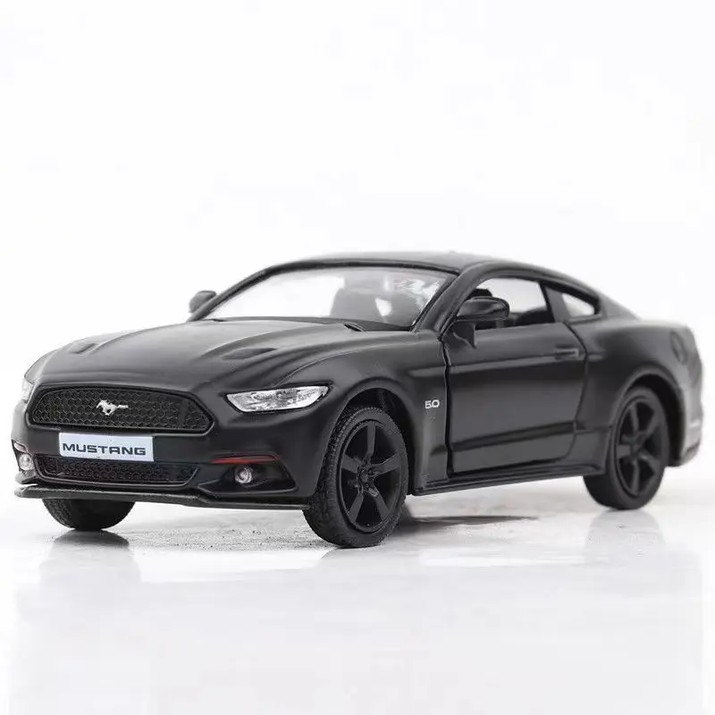 1:36 Mustang GT Diecast modello di auto in lega metallo tirare indietro simulazione auto giocattolo auto sportiva ornamento con per aprire la porta