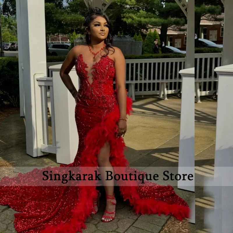 Maßgeschneidertes sexy schwarzes Mädchen-Pailletten-rotes Abendkleid mit Federn und Kristallperlen, hoher Schlitz, afrikanisches Party-Aso-Ebi-Kleid