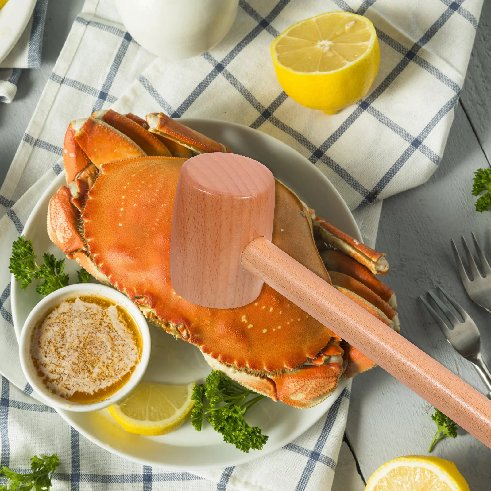 

Wooden Hammer Natural Wood Mallet Smooth Surface No Burrs Ergonomic Handle Suitable for and Adults Cracking Seafood Tool