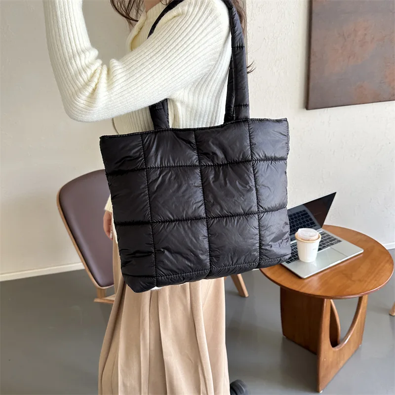 New Women's Simple and Soft Large-capacity Puff Down Jacket Cotton Jacket Bag Cloud Shoulder Women's Bag