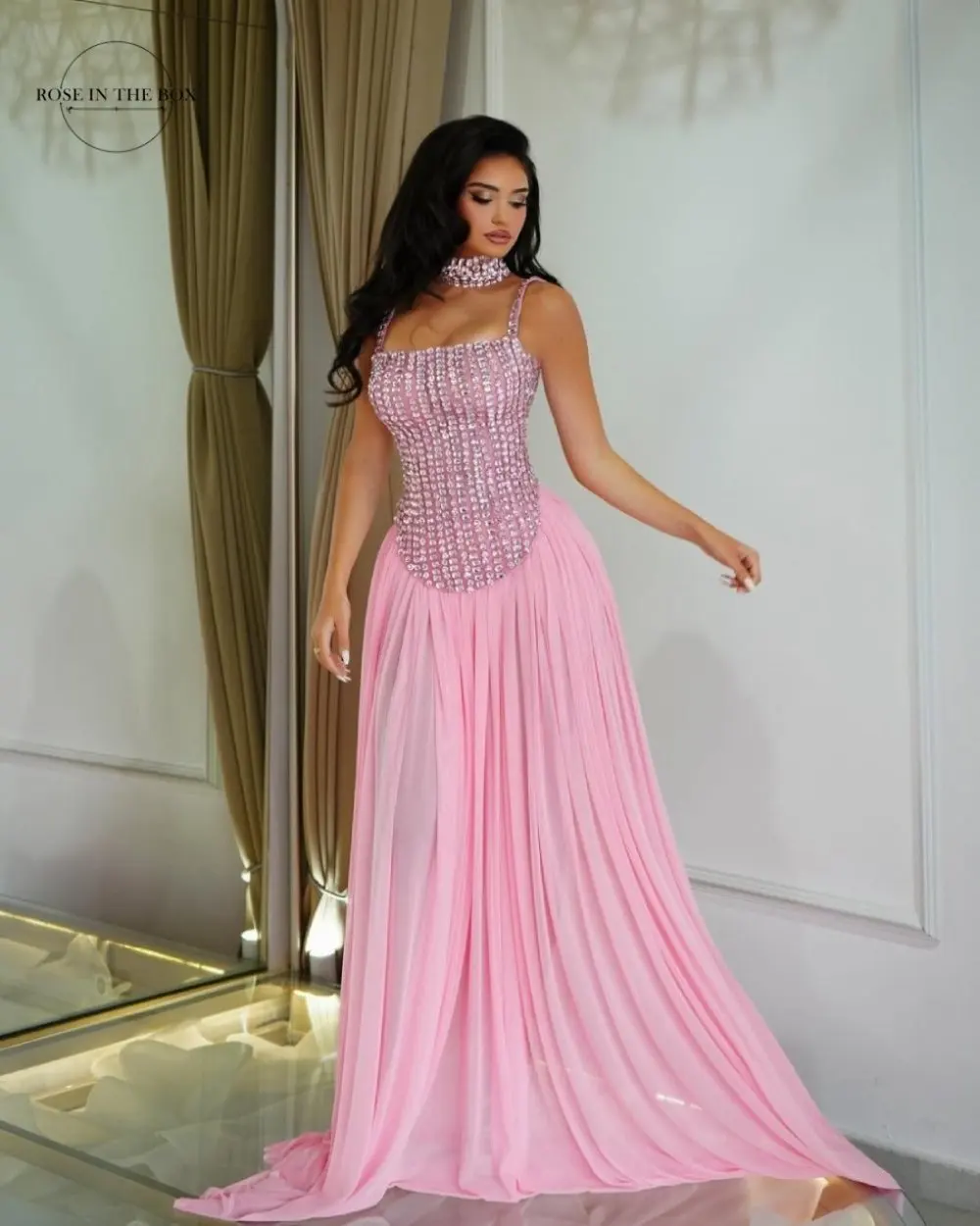 

ROSEINTHEBOX Индивидуальные розовые шифоновые вечерние платья для женщин на тонких бретельках Русалка فساتين سهرة Длинные платья с кристаллами