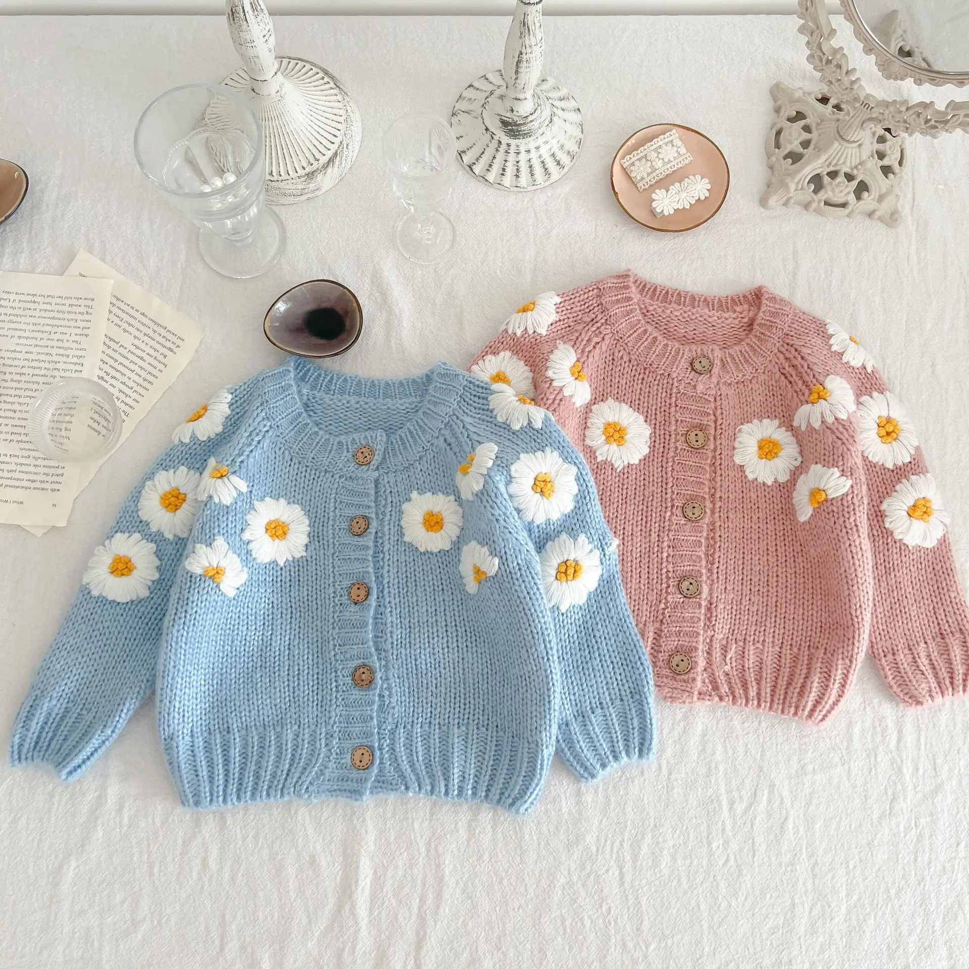 Autumn baby hand-embroidered cardigan sweater European and American trendy long-sleeved infant cardigan daisy top