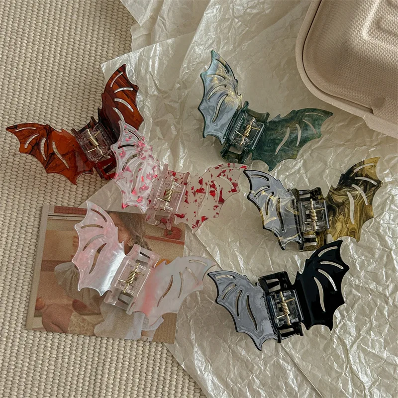 New Gothic Y2K Bat Hair Clip Claw , Halloween Funny Hair Claw for Women, Punk Style Hair Accessories for Girl view 4