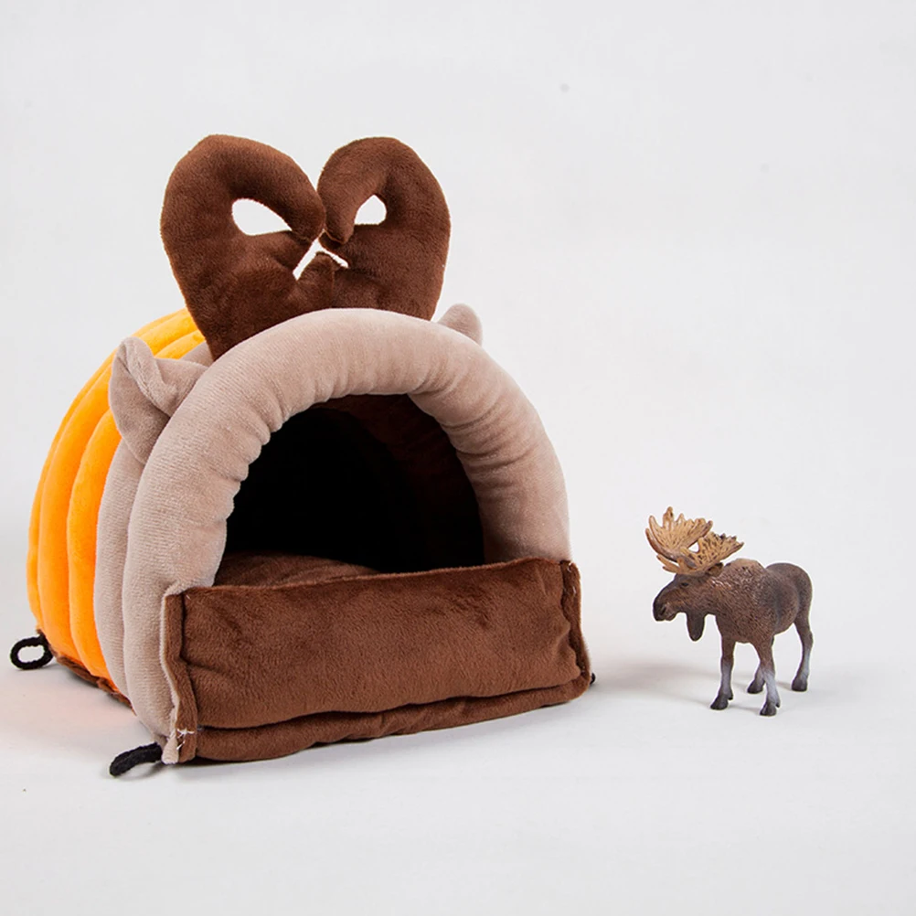 

Elk Shaped Pet Cotton Nest Medium Size Warm Comfortable Bed for Rabbit Guinea Pig Chinchilla Squirrel Small Animal Winter