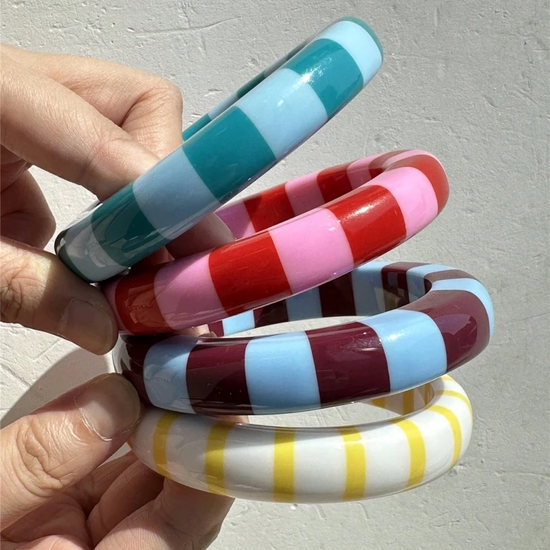 HANGZHI Colorful stripes splicing resin bracelet; fashionable charm ladies stacking jewelry