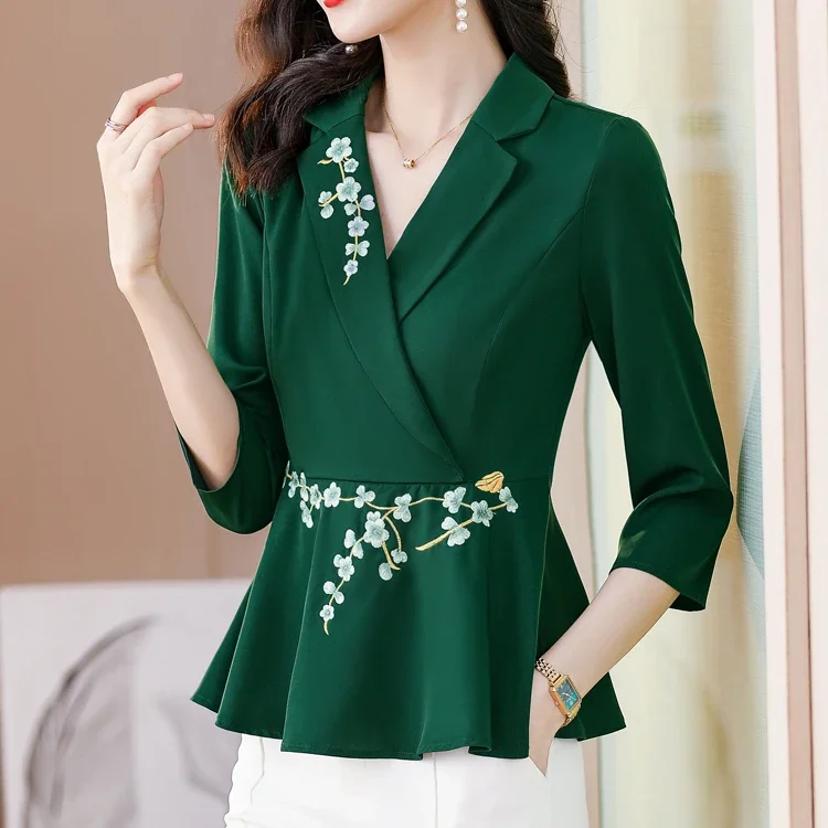 

Vintage Chinese Style Women Peplum Tops Lady Elegant Ruffles Velour Blouses Woman embroidery flower Shirts Tops