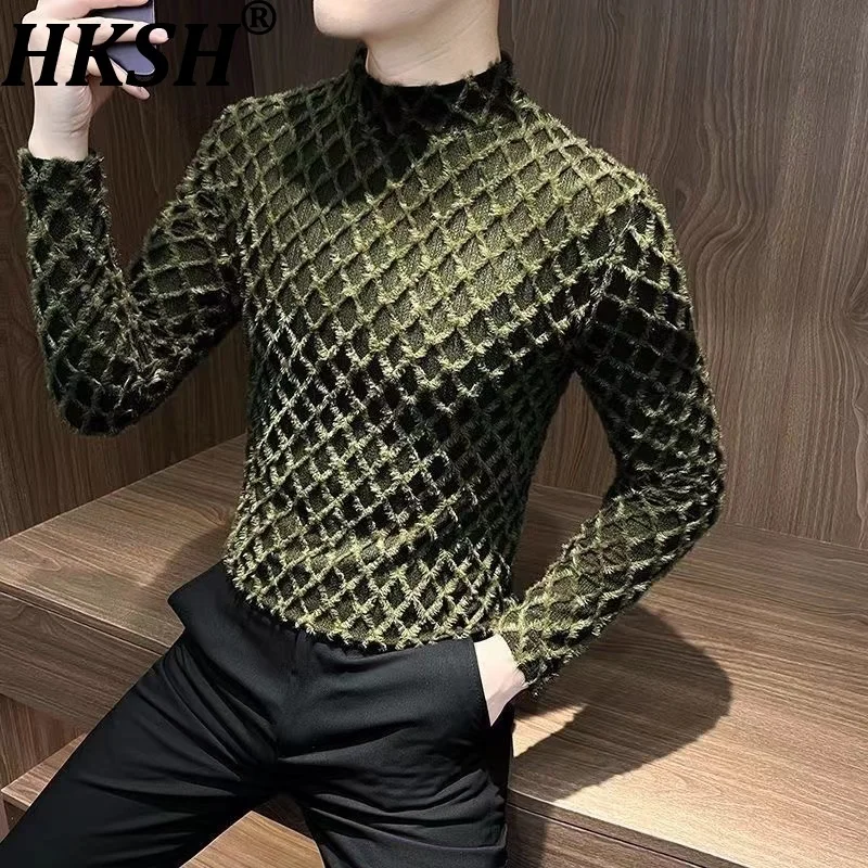 

HKSH Autumn Winter New Men Mock Neck Plaid Long Sleeve Knitted Sweater High-End Slim Fit Fashion Ins Pullover Chic Shirt HK14526