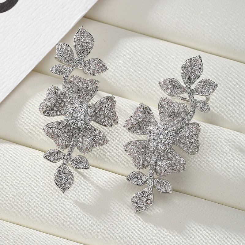 

SENYU Elegant Purple CZ Leaf Flower Earrings Big Size Luxury Wedding Cuff Earrings High Quality Dubai Jewelry Gifts for Brides
