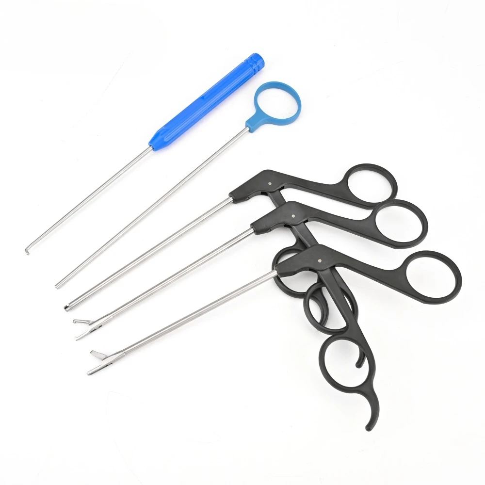 Arthroscopic knee devices for medical student training
