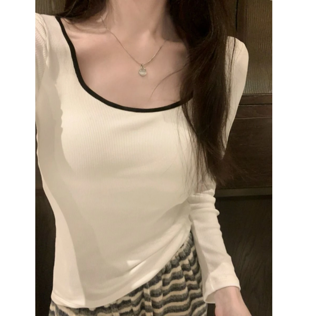 Princess Style Long Sleeve T-Shirt Women's Slim Fit Inner Wear with Chest Pad Base Shirt Square Collar Fleece Trendy Top
