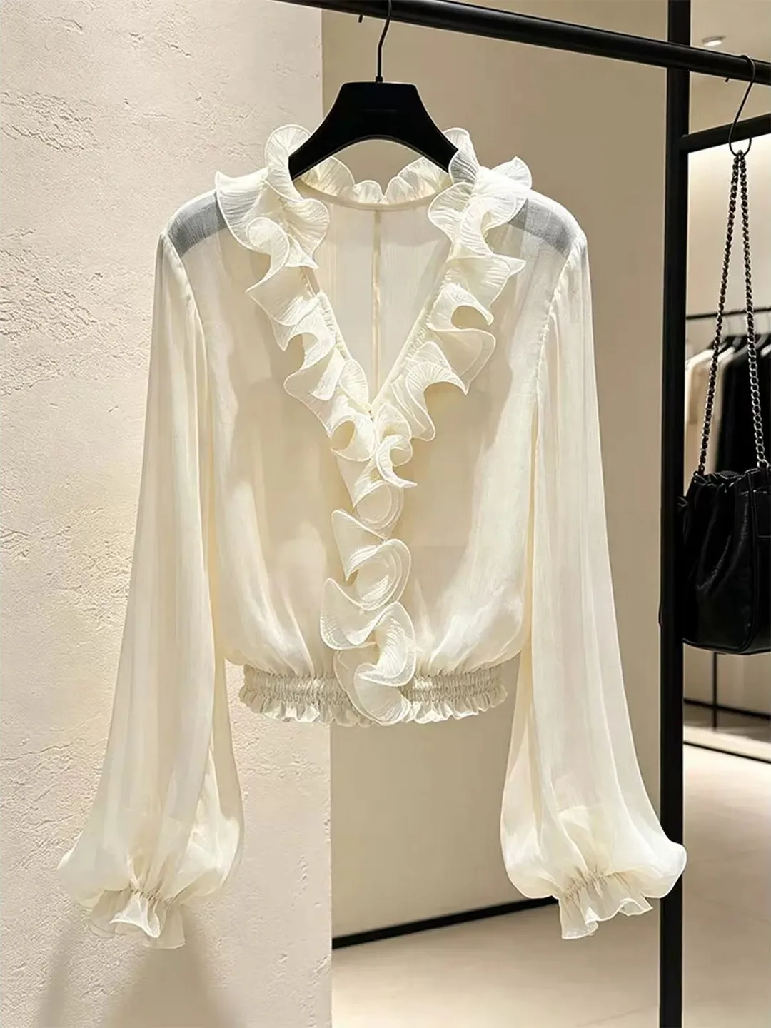 Elegant Light Beige Wood Grain  V-Neck Shirt Autumn New Style Women's Premium Quality Long Sleeve T-Shirt Daily Wear