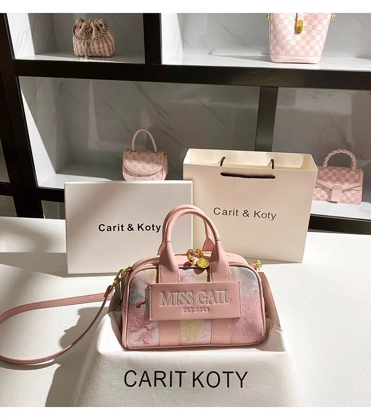 

Luxury Embroidery Pillow Bag Large Capacity High Quality Women Handbag Fashion Clutch Purse Textured Shoulder Messenger Bag