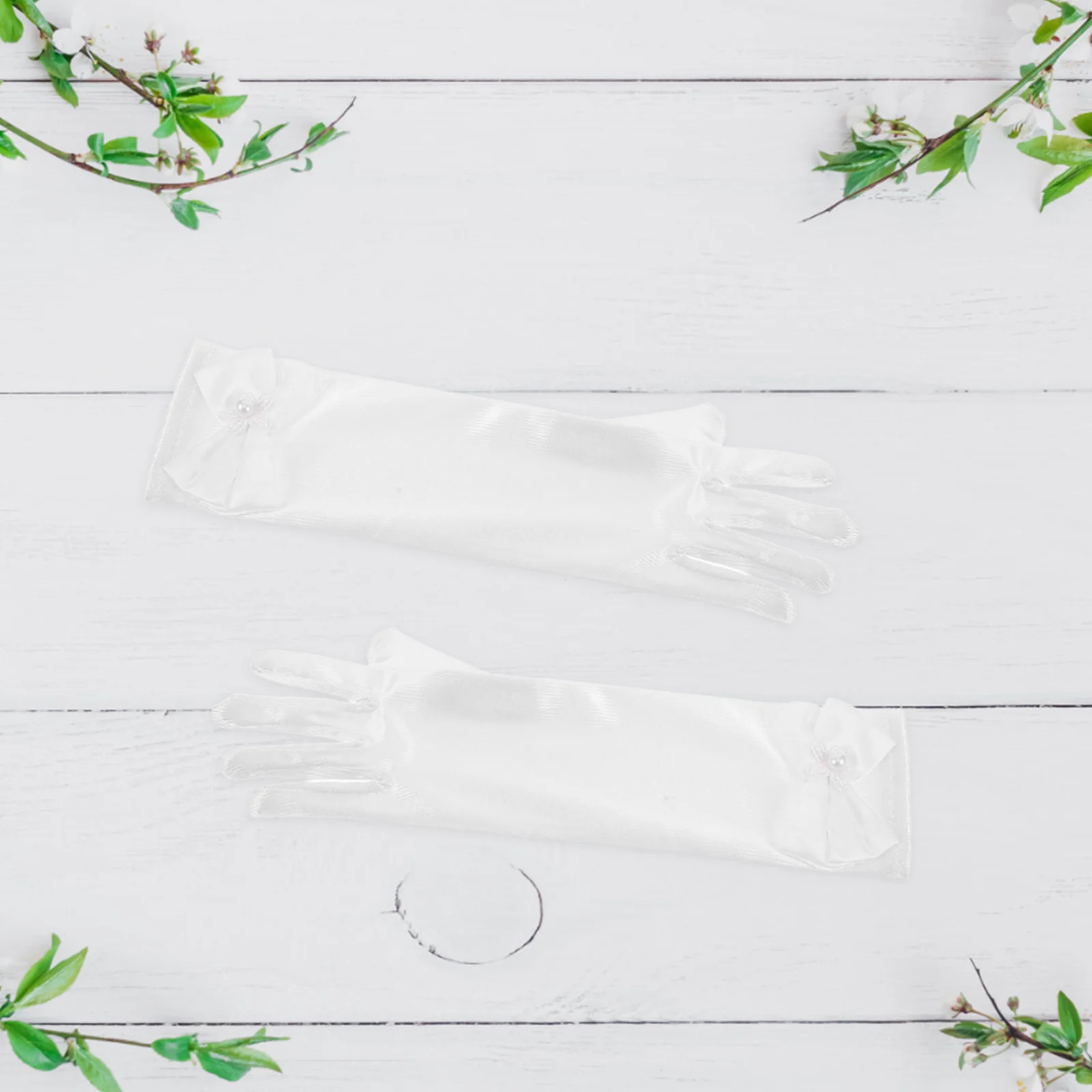 

2Pcs Children's Elegant Bowknot Gloves White Satin Flower Girl Dress Mittens for Wedding Birthday Halloween Costume Formal Party