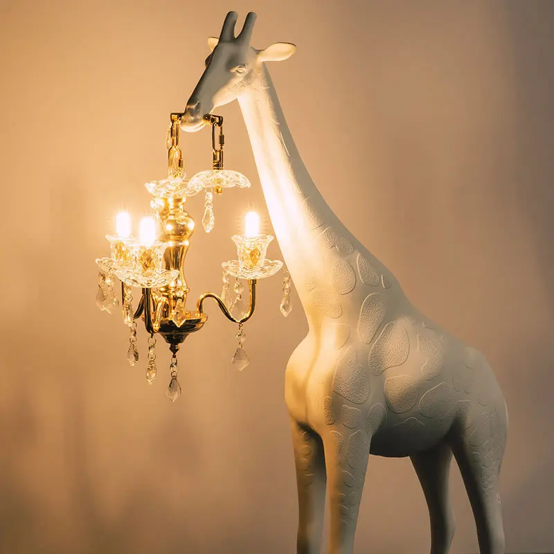 Giraffe table lamp light luxury French art design sense exhibition hall personality creativity modern Internet celebrity atmosph