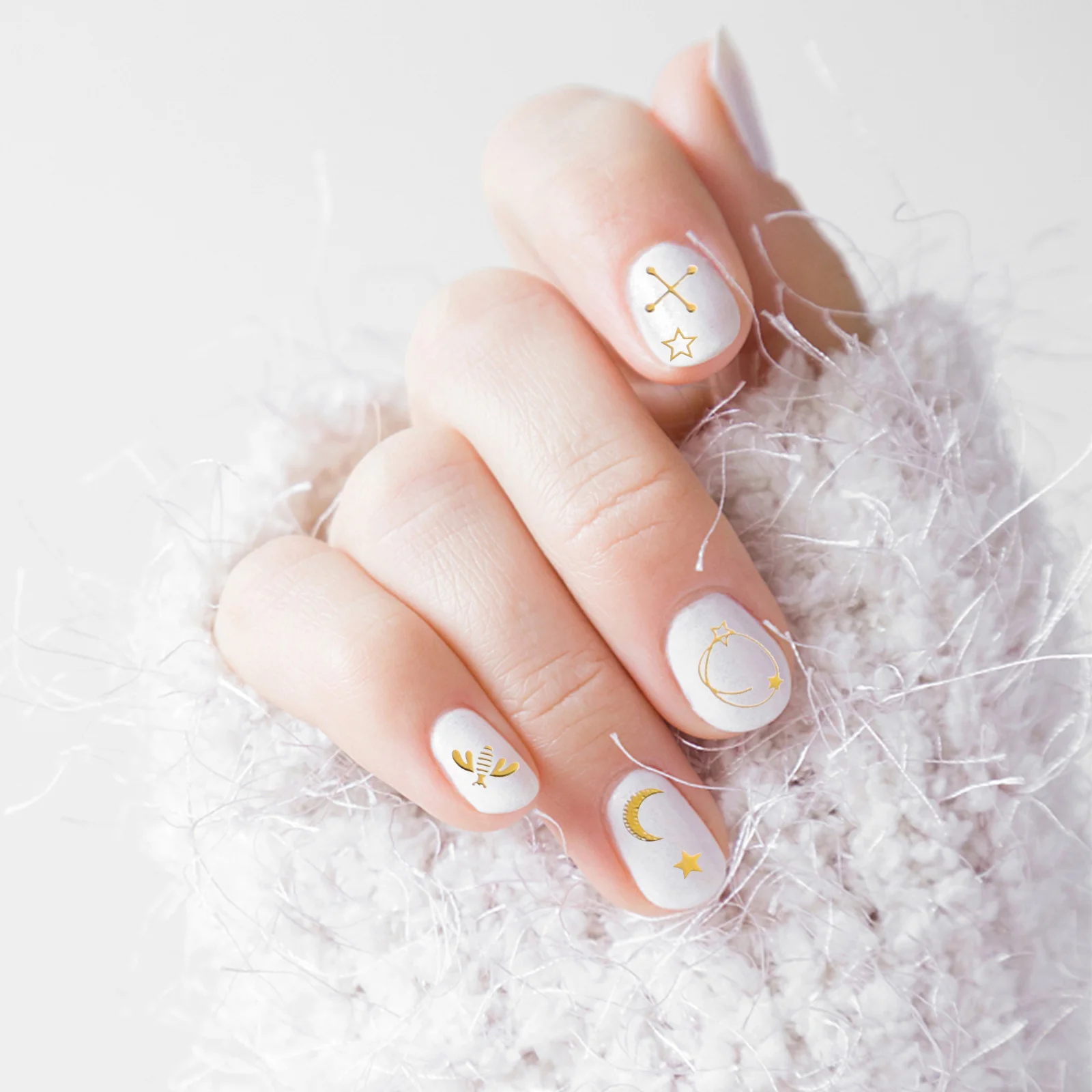 Eleganti adesivi per unghie in metallo Stella e luna Decalcomanie fai-da-te Vari disegni Applicazione rapida Accattivanti adesivi per nail art fai-da-te