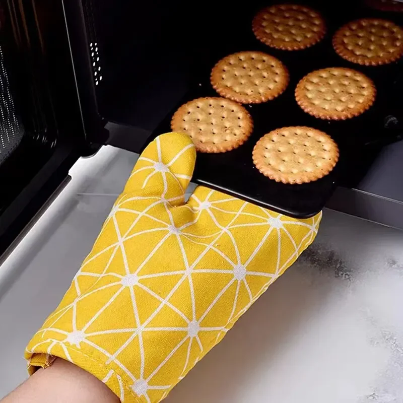 1/2pcs of Cotton and Linen Baking Gloves Microwave Oven Gloves Home Insulation Kitchen Baking Oven Special Tools