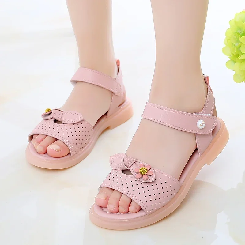 Sandali da principessa per ragazze scarpe da spiaggia estive per bambini carini moda sandali con fiori a fiocco vuoto per bambini antiscivolo