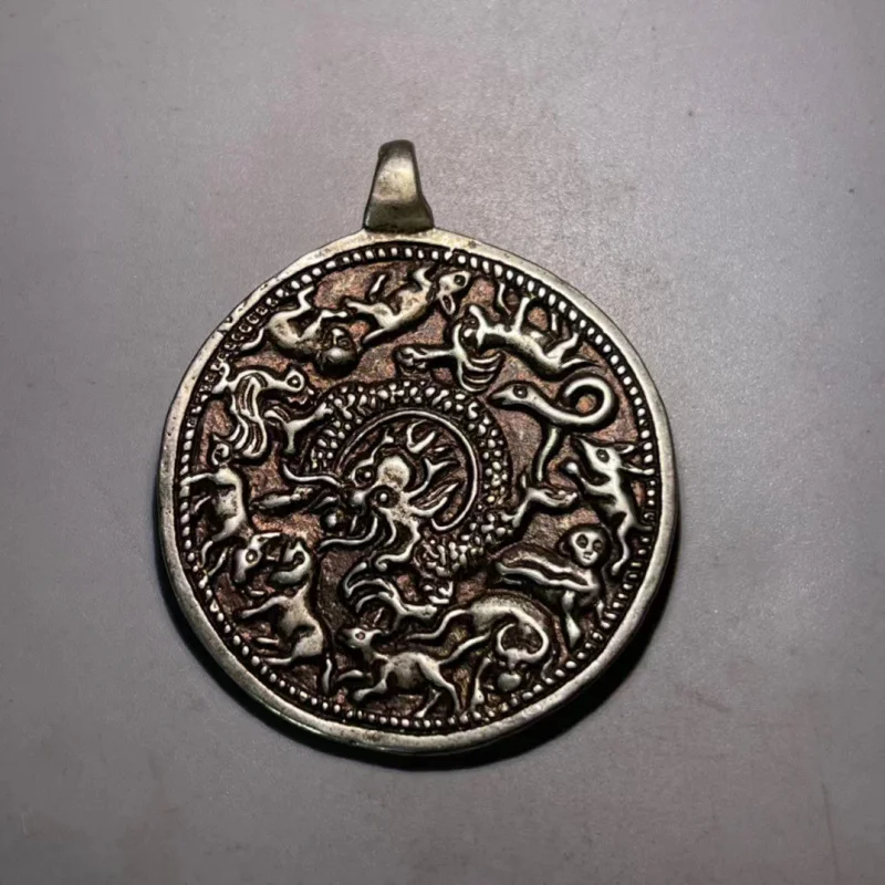 

Antique Miscellaneous Tibetan Retro Vintage White Copper Zodiac Dragon Head Hanging Tag Crafts