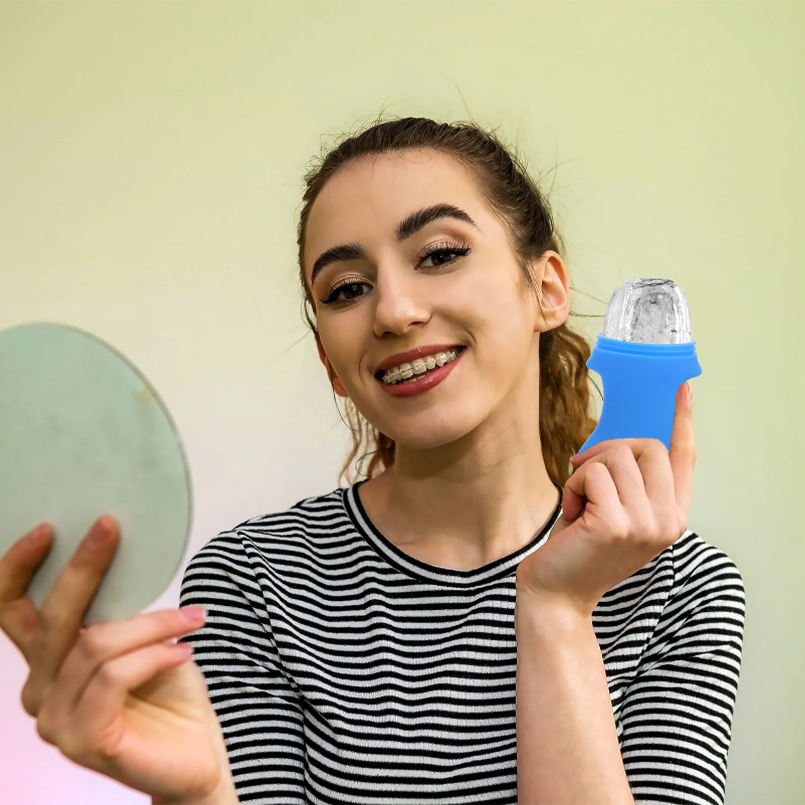 

Silicone Reusable Durable Facial Skin Massager Relieves Fatigue Improves Circulation Reduces Puffiness