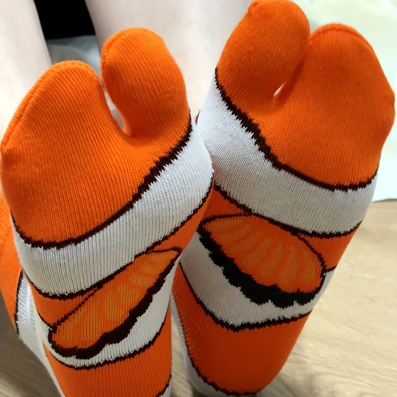 1 Pair  Women Two Toe Crew Socks Clown Fish Print Seamless Warm Cotton Winter Casual Socks