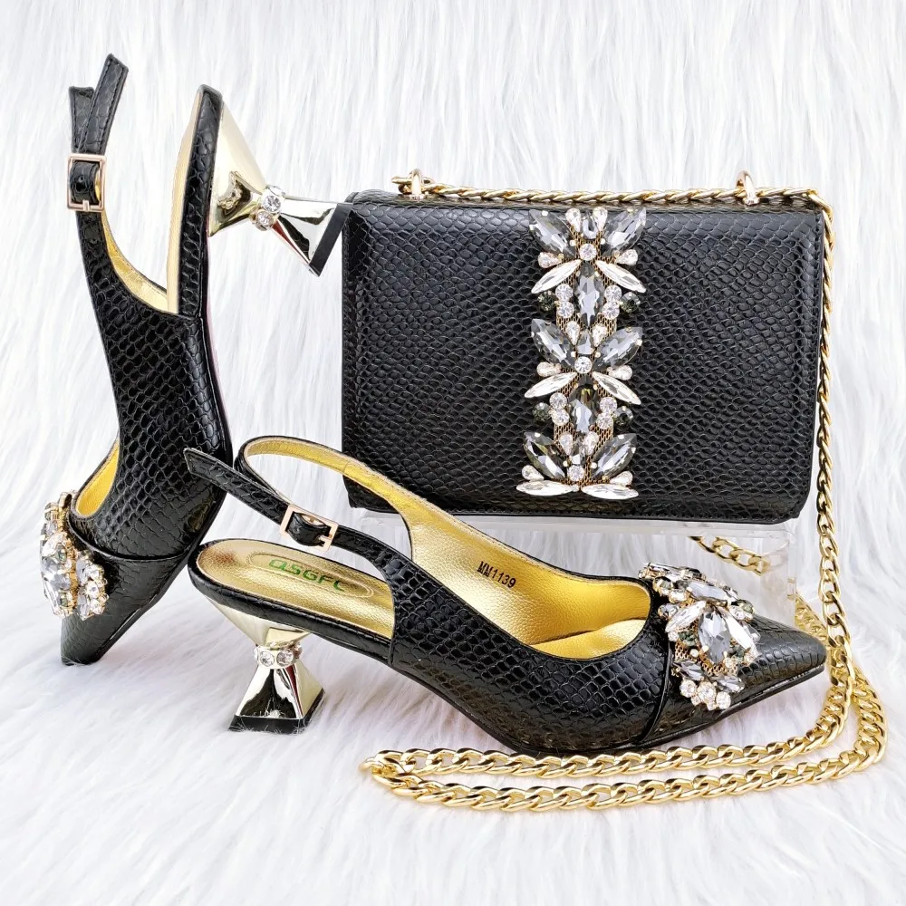 Noble Women's Shoes And Big Bag Are Perfectly Matched Party Shoes And Bag Bag With Big Diamond Decoration Hot Selling