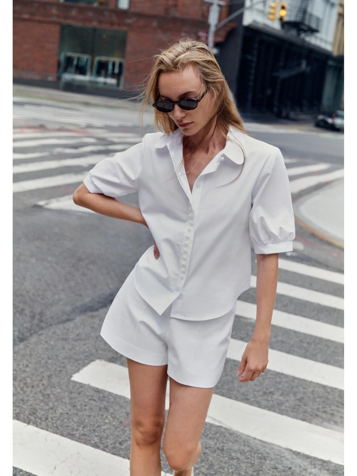 Summer New Women's Shirt Pearl Decorated Short Sleeve Turn-down Collar Hidden Button French Style Loose Fit Skin-friendly Bre...