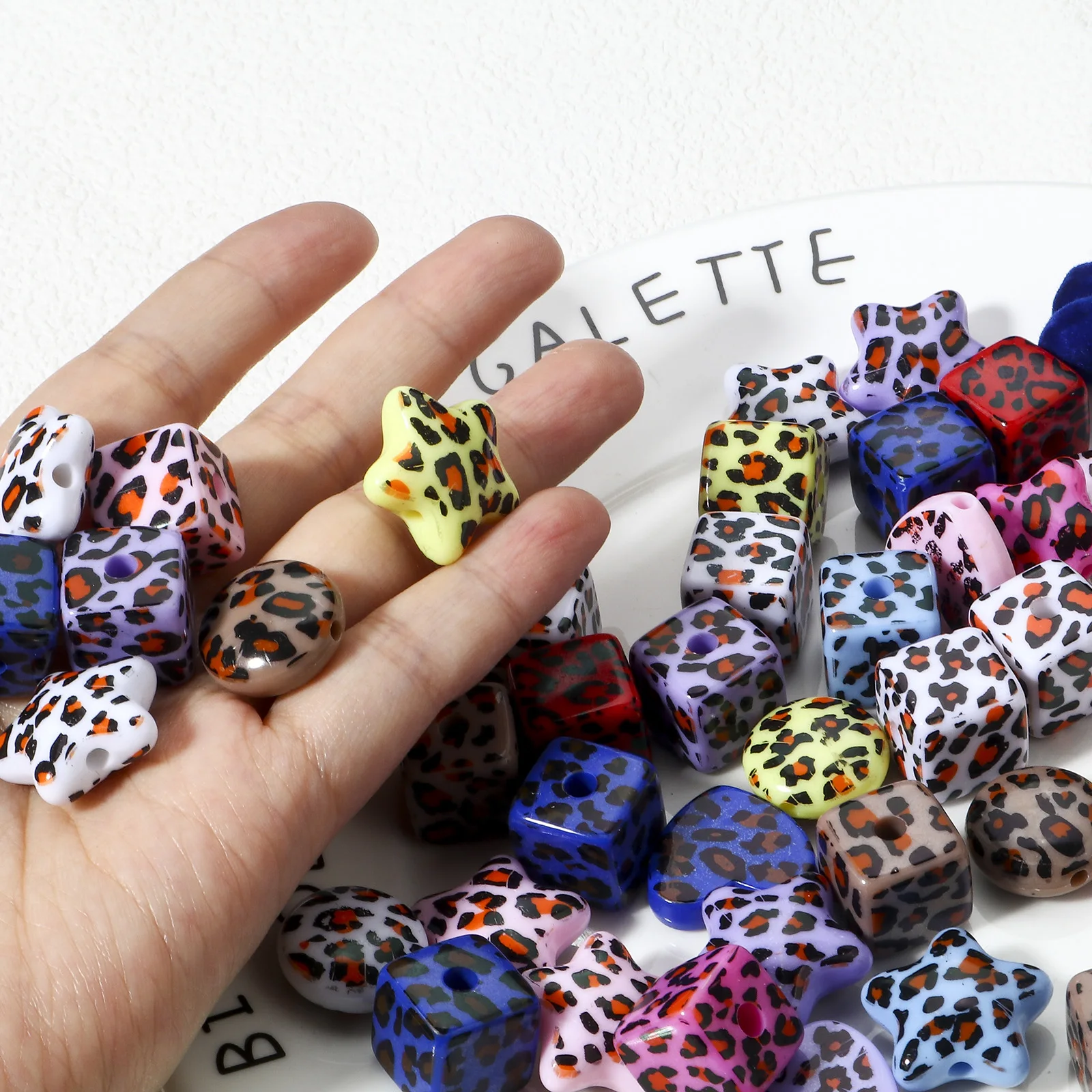 10pcs New Acrylic Beads Mixed Color Cube Heart Round Star Leopard Print Spacer Beads For DIY Necklace Jewelry Making Findings