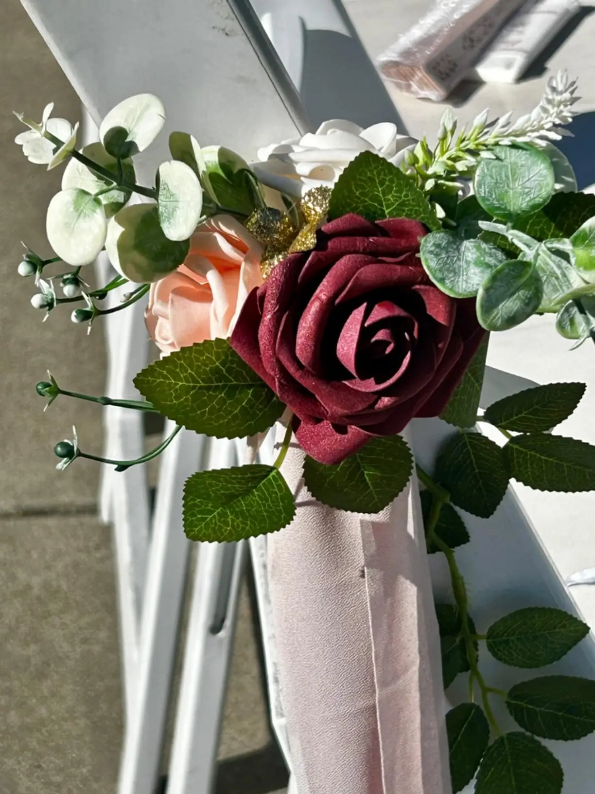 

Стул Искусственные цветы Пояса Узел Галстуки Роза Банкетный чехол для церковной машины Страна Свадебная вечеринка Украшения Поставки