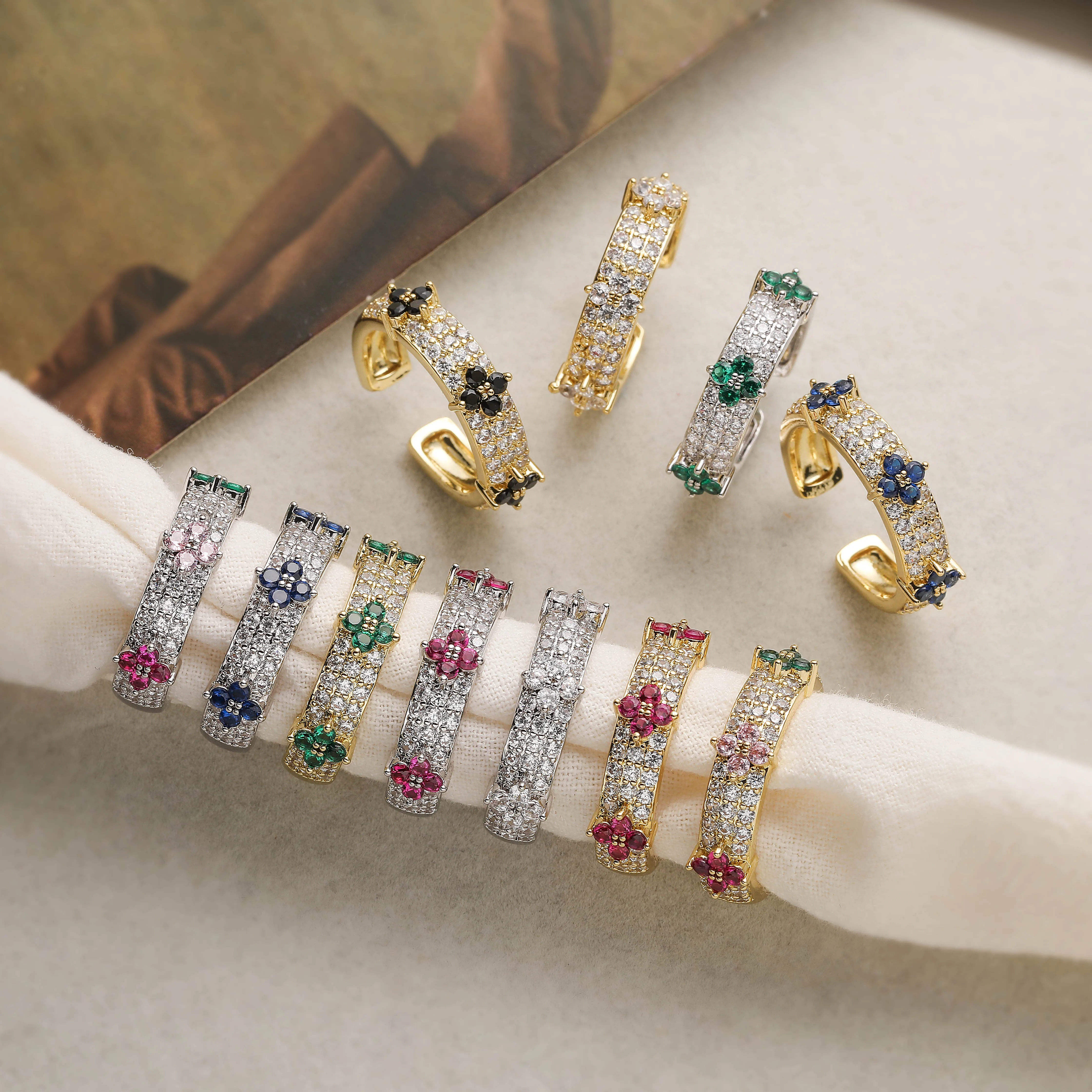 HECHENG، خاتم مجوهرات للجنسين ذو أربع أوراق البرسيم سميك وموسع عالي الجودة مفتوح وقابل للتعديل (قطعة واحدة)