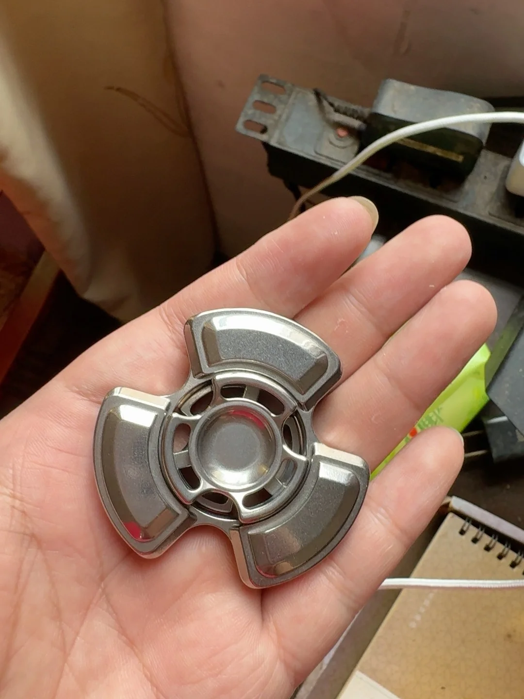 

Tungsten source XL гироскоп для пальцев EDC