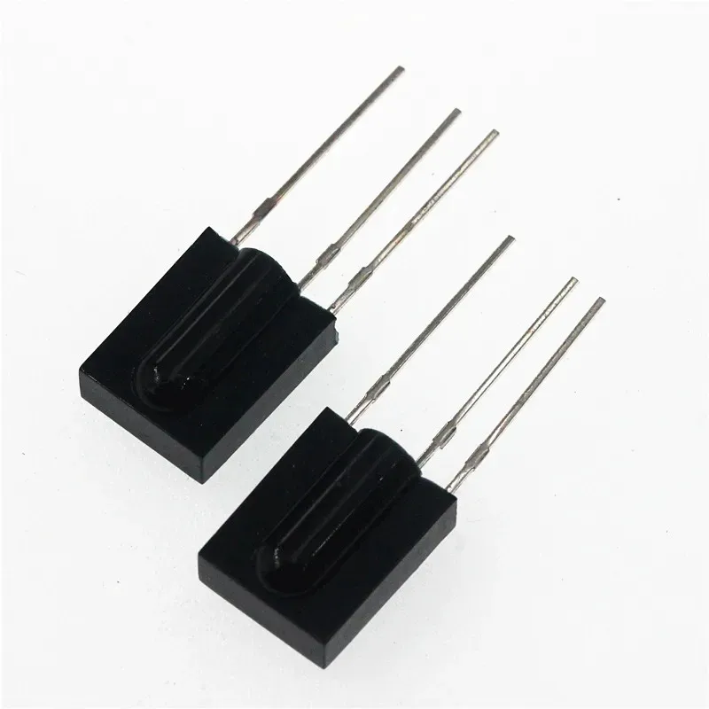 10PCS  HS0038A2 integrated infrared receiver