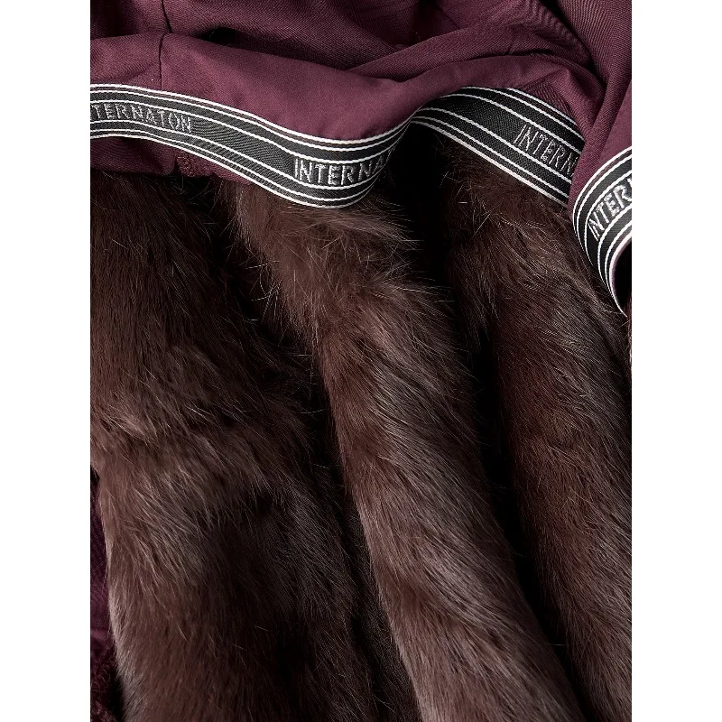 Outono e inverno novo casaco longo de pele integrado feminino couro genuíno gola de pele de guaxinim pele de coelho, fino e fino e quente