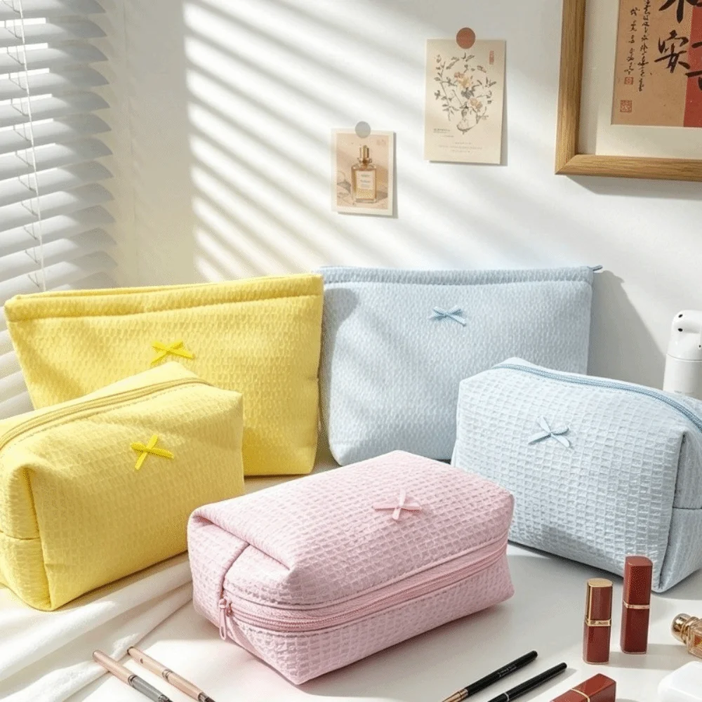 Essential Bow Decor Waffle Knit Makeup Bag Zipper Lightweight Cosmetic Bag Portable Large Capacity Toiletry Organizer Women