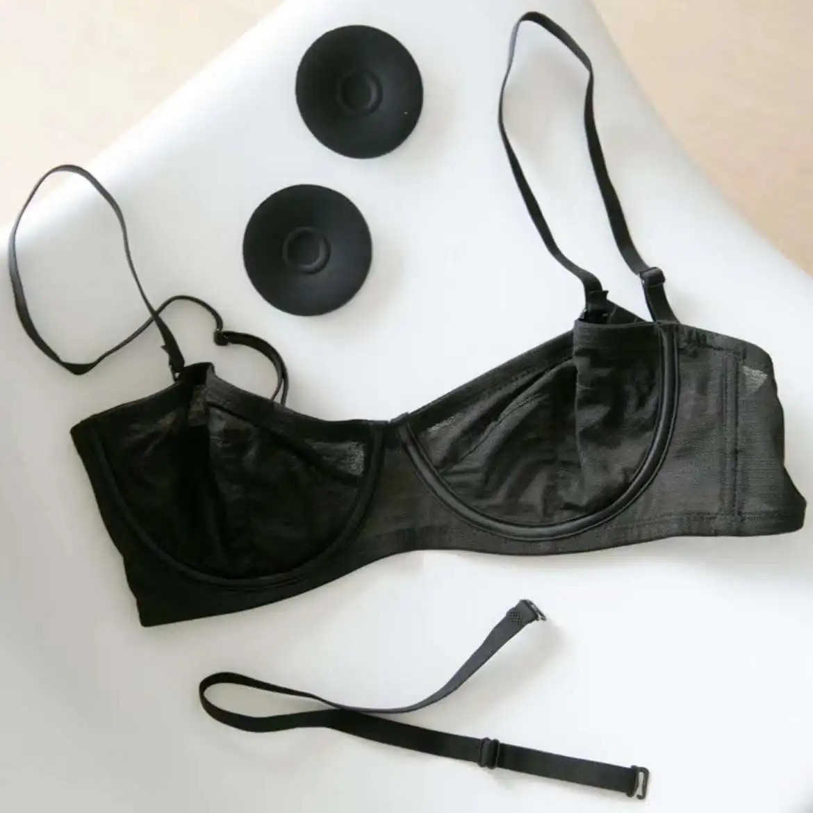 レディースTチューブトップ滑り止めインビジブルストレージ超薄型ストラップレス衣類プラスサイズブラ