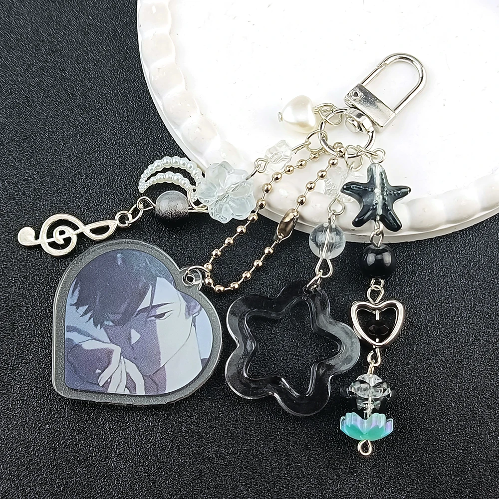 Cute Alien Stage Hand‑made Beaded Key Ring Heart Shape Acrylic Charm Anime Character Bag Pendant Phone Strap Decoration Collecti