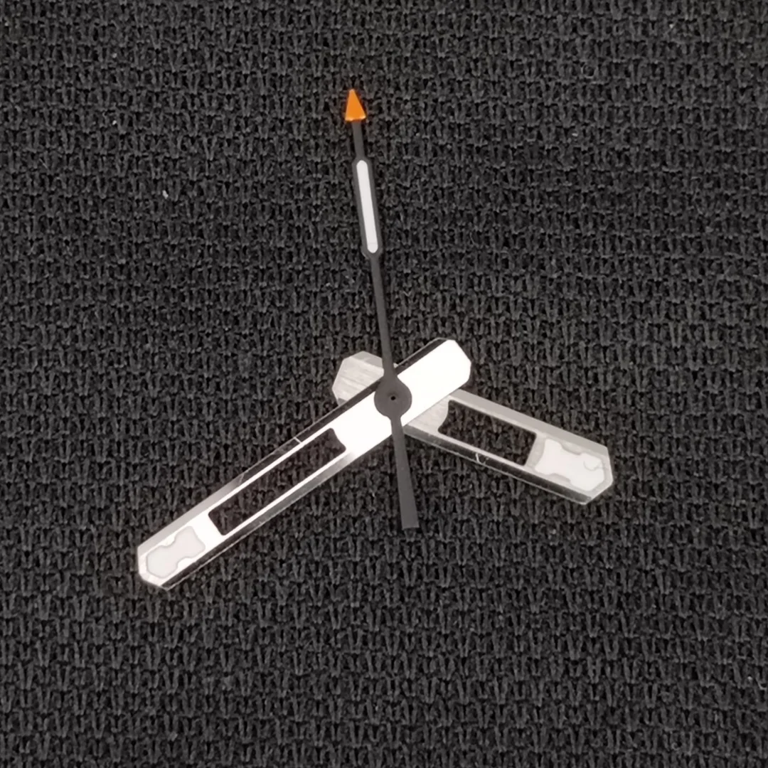 Lancette dell'orologio fassion Scheletro Puntatore argento Accessori per orologi con ago luminoso verde per movimento NH35 /NH34 /NH36 /4R /7S /NH70