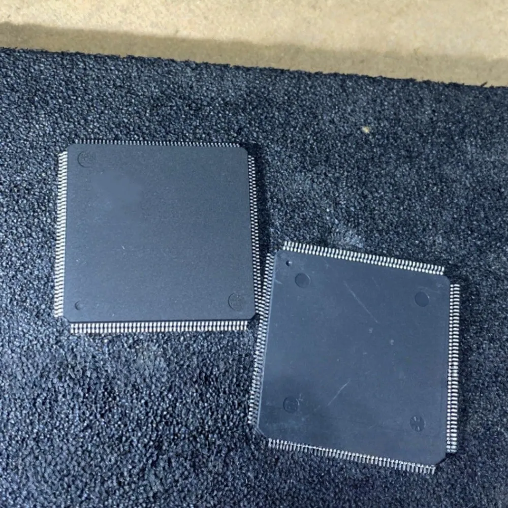 1-50PCS CX25800-11Z SAK-TC1766-192F80HL SAK-TC1766-192F80HLBD MC68LC302PU16C MC68LC302PU16CT LTDNM LT3758EMSE