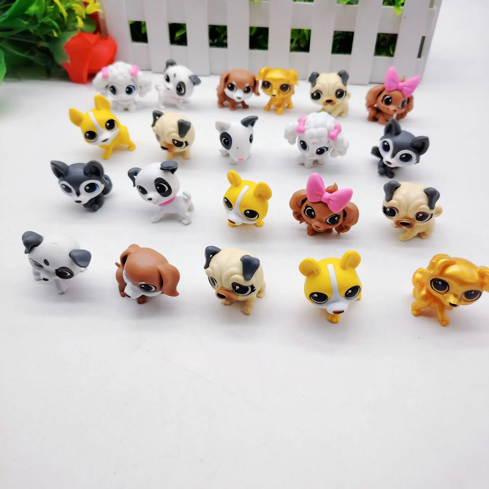 Random send Littlest 3-4cm Pet Shop Big Animal Models Cute Cat Dog Styles Figure Toys for Girls Collect Gift