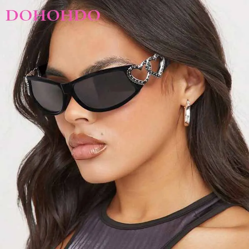 Fashion Trendy Vintage Y2K Individuality Love Hip Hop Sunglasses Women Men New Style Punk Wrapped Type Shade Sun Glasses  UV400