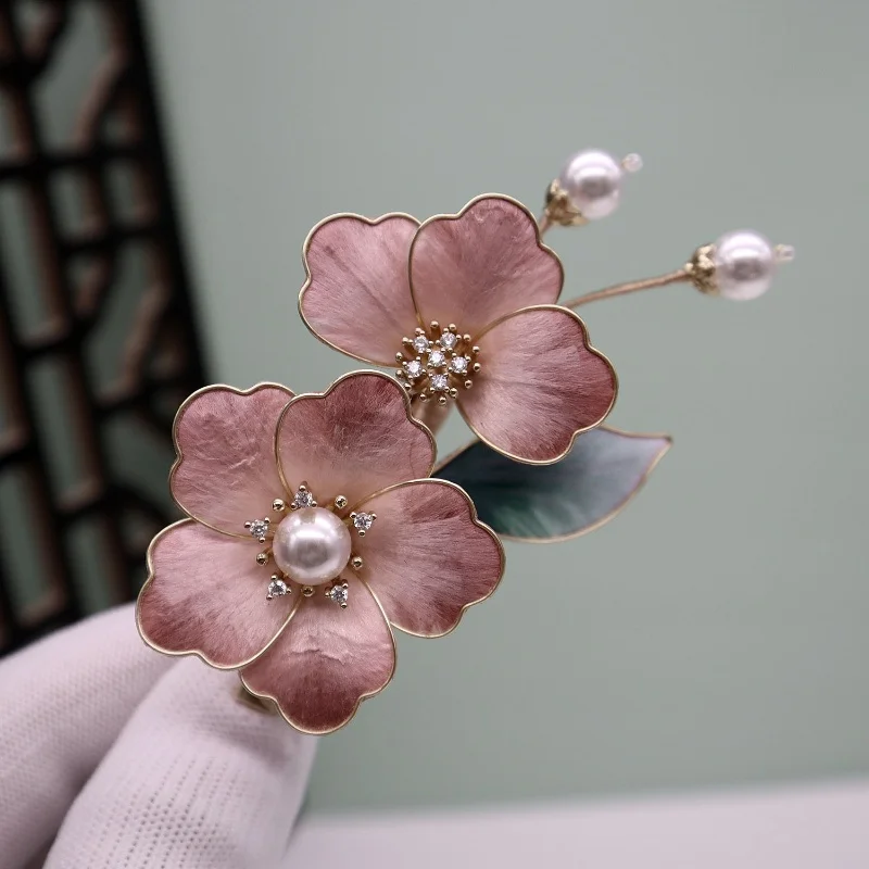 

Handmade Velvet Flower Tinglan Silk Hair Clip Traditional Coiled Hair Accessory for Qipao Chinese Style Hair Clip