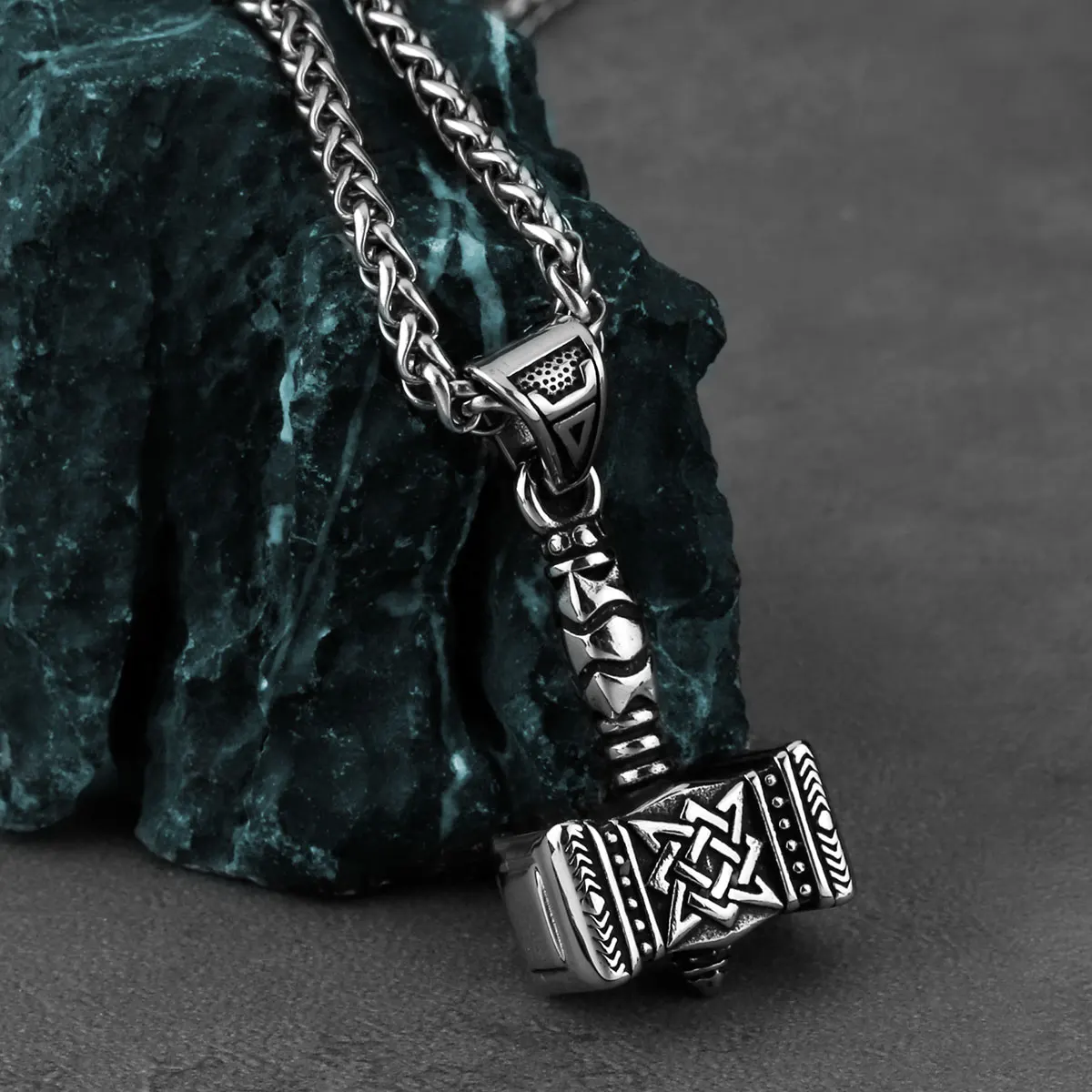 Norse Mythology Viking Thor\'s Hammer Men\'s Pendant Necklace Stainless Steel Punk Celtic Knot Necklace Jewelry Wholesale