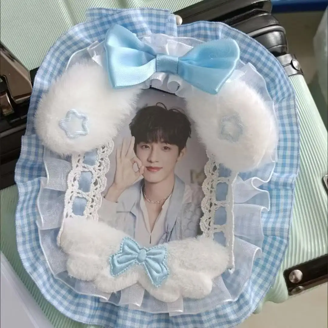 Lindo soporte para tarjetas fotográficas, caja de almacenamiento para tarjetas fotográficas, fundas para tarjetas de encaje dulce, película de felpa azul, soporte para póker Kpop Toploader