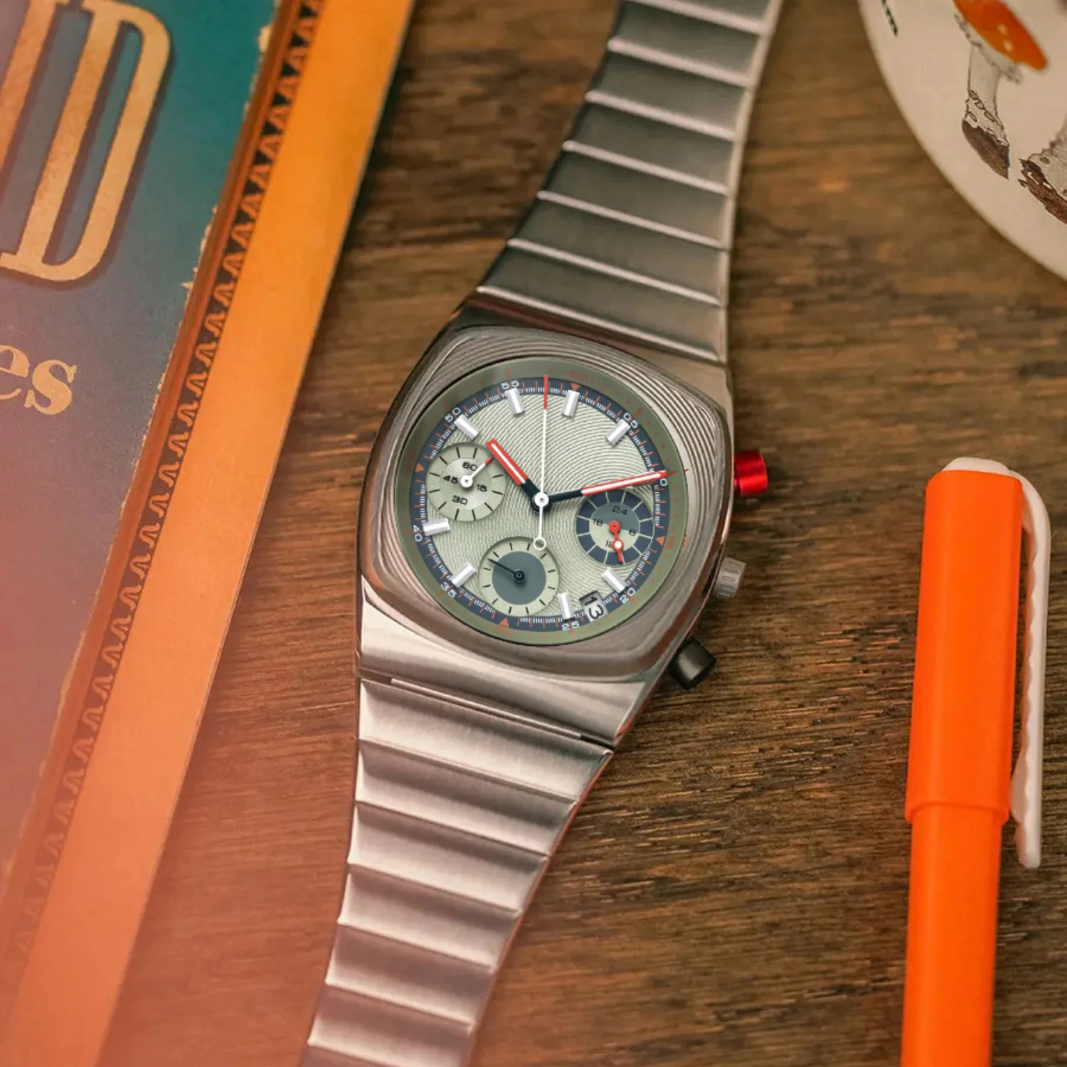 Thumbnail 3 - #35 Highest Rated Slim Quartz Watches to Buy in 2026