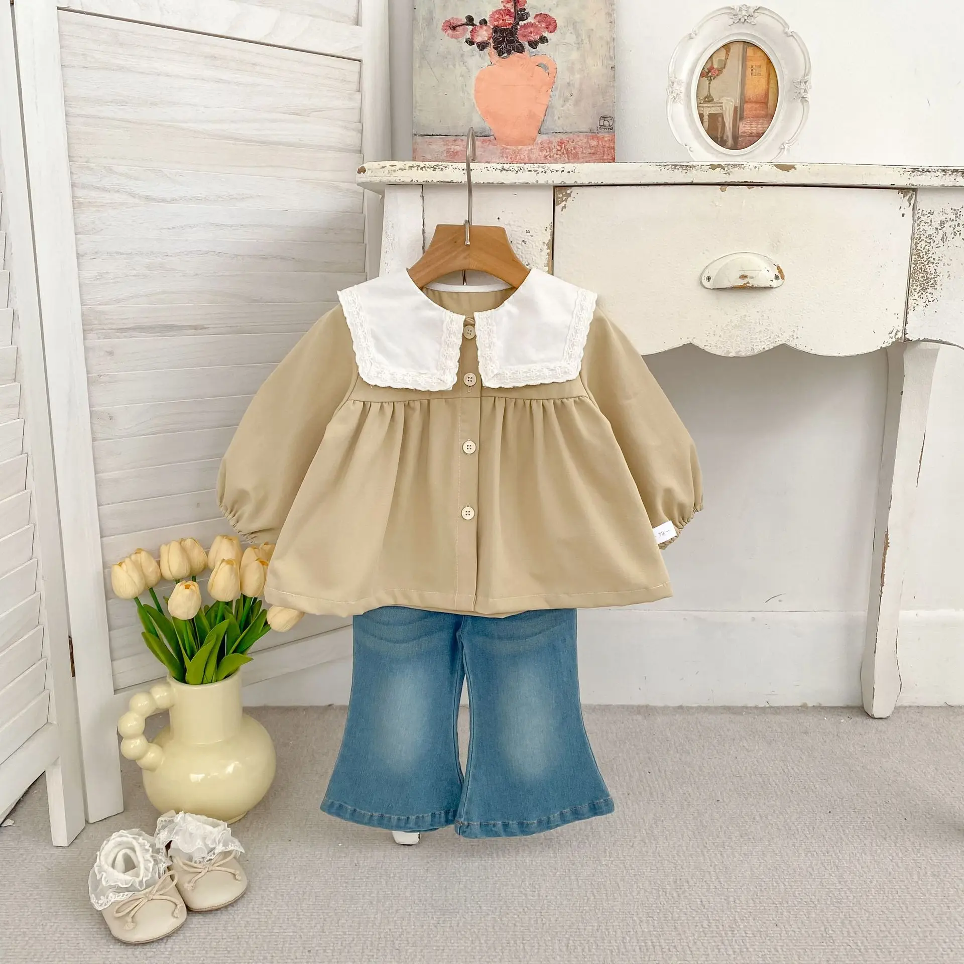 Girls' College Style Outerwear Spring 2026 New Item for Baby Girls, Simple and Versatile Cardigan Top, Lapel Long Sleeved Shirt
