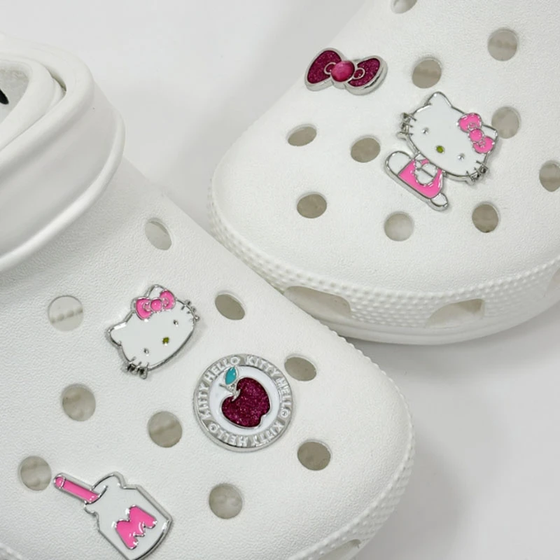 5pcs/set Metal Buckle Sanrio Hello Kitty Shoe Charms Set Cute Detachable Decorations for Clogs & Sandals Accessories for Women