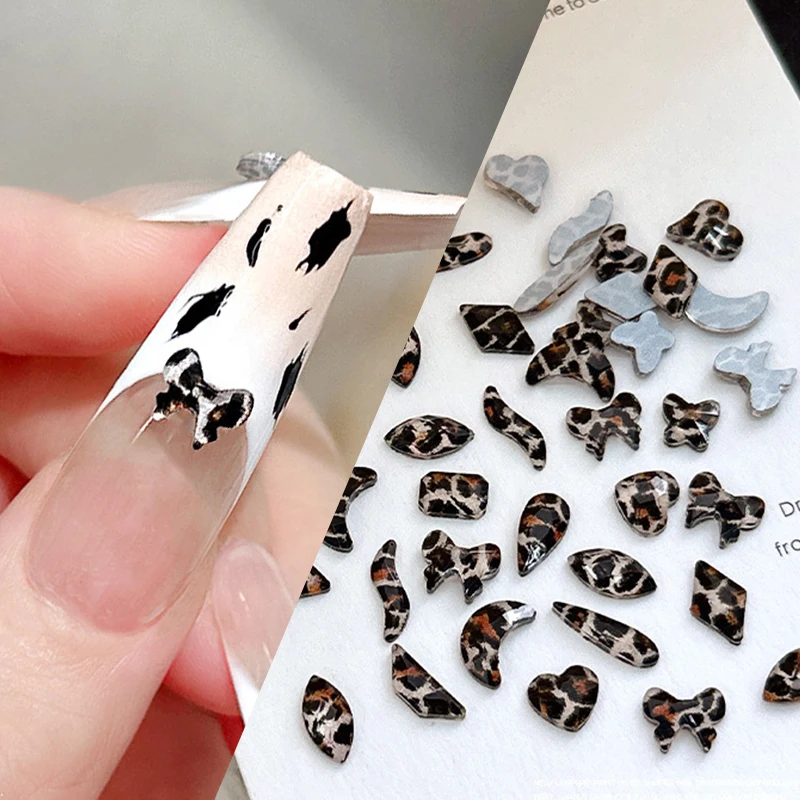 100Pcs Mixed Shaped Autumn Winter Coffee Leopard Print Translucent Rhinestones French Charms Manicure 3D Nail Art Decoration